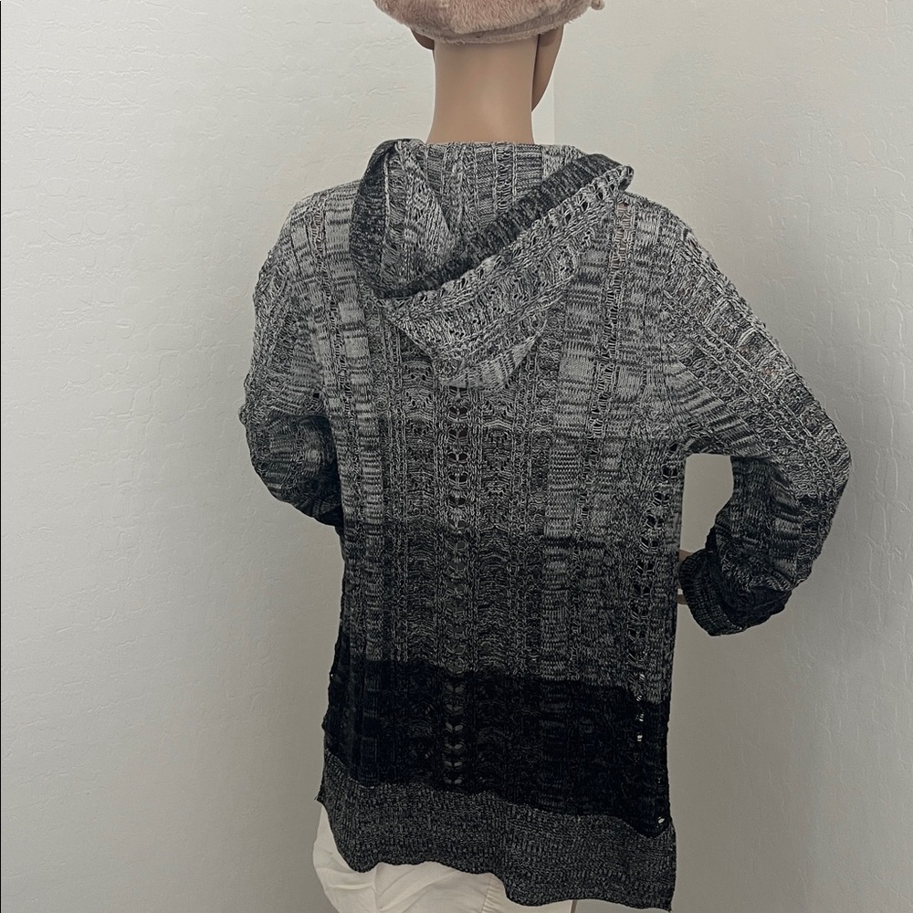 Maurices Ombré Striped Gray & Black Hooded Open Cardigan Sweater - Size M - Picture 3 of 10